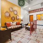 Beachfront Mexican Styled 3 Bedroom Condo In Downtown