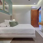 Amazing 2Br Apt With Private Balcony - Rooftop Pool