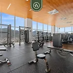Amazing 1 Bedroom Condo - Beachfront - Pools - King