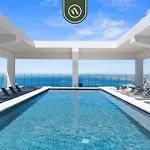 Amazing 1 Bedroom Condo - Beachfront - Pools - King