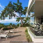 Paramount Bay