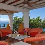 Casa De Las Palapas