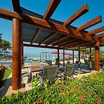 Luxury Ocean View One Bedroom Two Bathrooms