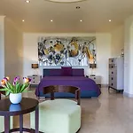 Beach Frontage Villa For Rent