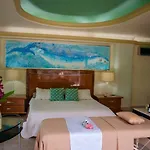 Beach Frontage Villa For Rent
