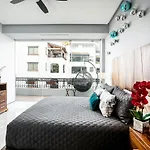 Pier 57 Modern Luxury Pv\'S Best Rooftop!