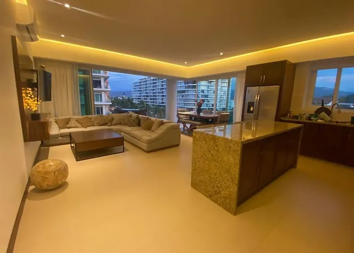 Deluxe Marina View Apartment