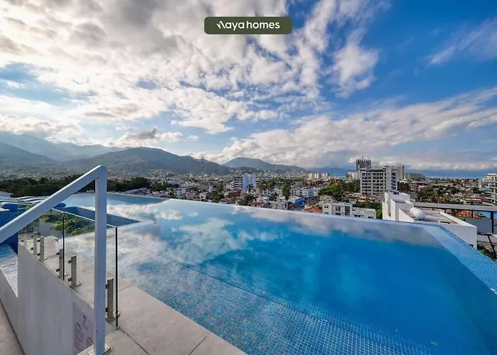 Equipped 2Br Condo In Versalles - Pool - King Bed