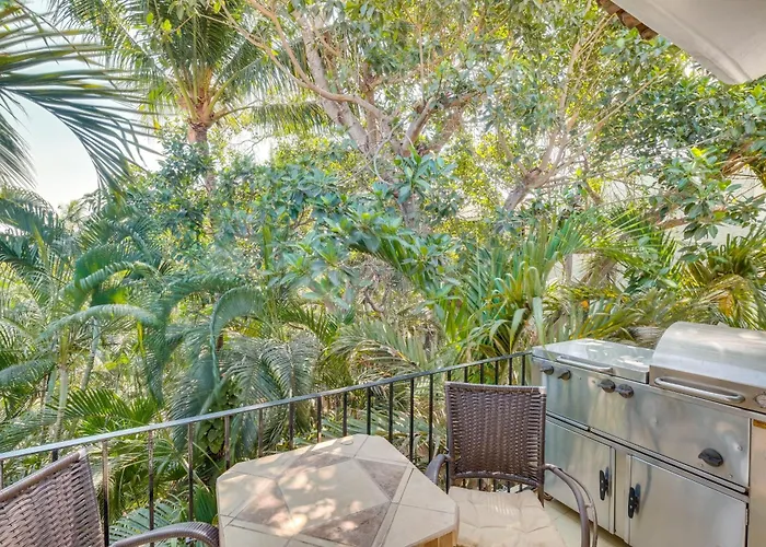 Puerto Vallarta Hideaway With Balcony And Pool!