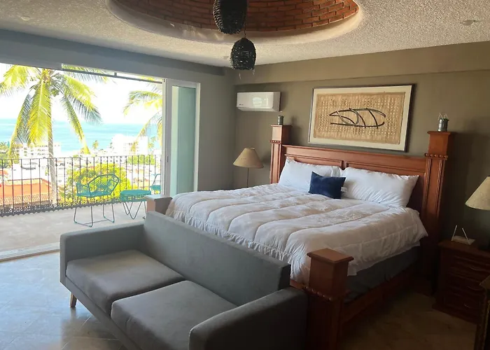 Stunning Ocean Views, Villa Ecuador, Centrally Located