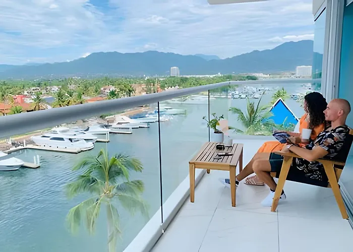 Nautico: Hermosa Vista Al Muelle