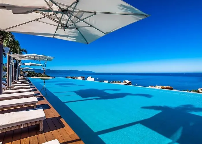 1008 - Soho Pv Best 2 Bedroom Rooftop Pool