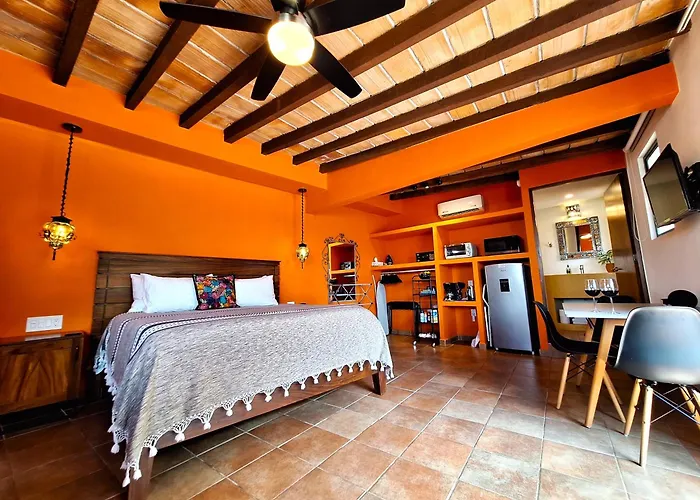 Jonathans Lugar At Villa Amistad - Charming 1Br In The Heart Of Puerto Vallarta