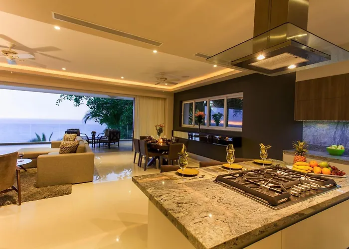 3 Bedroom Sayan Beach 2500 Sf Luxury Oceanfront Condo
