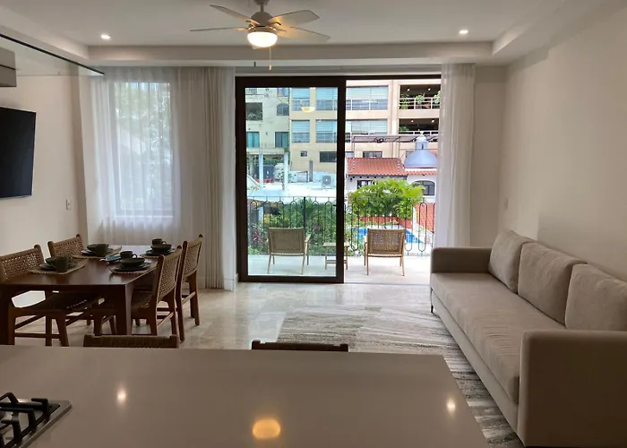 Francisca Luxury Suites - Adults Only