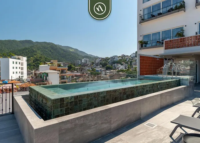Centric 1 Bedroom Condo In Zona Romantica - Pool
