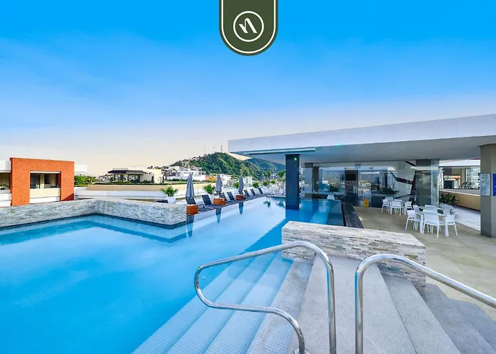 Luxurious 2Br Condo In Zona Romantica Pool Gym