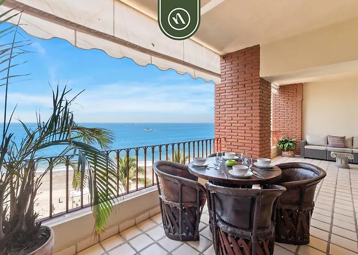 Beachfront Mexican Styled 3 Bedroom Condo In Downtown