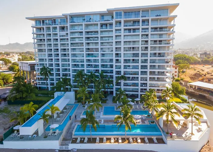 2 Bedroom Ocean View Penthouse At Harbor 171 With Lux Amenities
