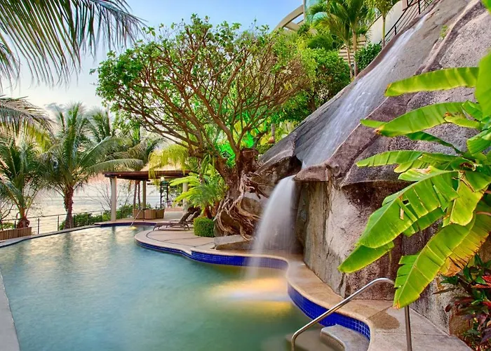 Luxury Beach Frontage Villa With Amazing Views For Rent