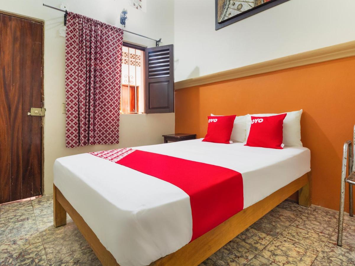 Hotel Oyo Bernal 2*