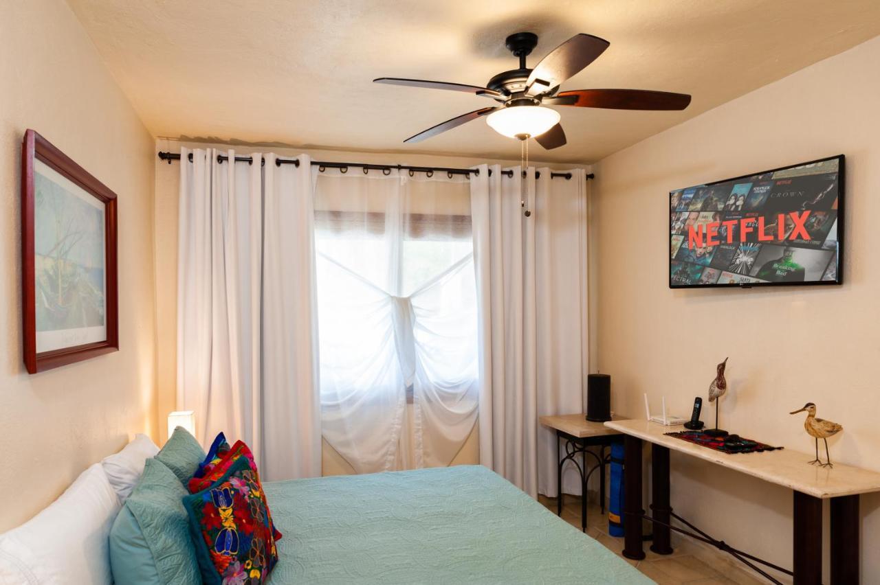Ocean Front, 3 Bedroom, 3 Bathroom, Casa Natalia, Playa Esmeralda *