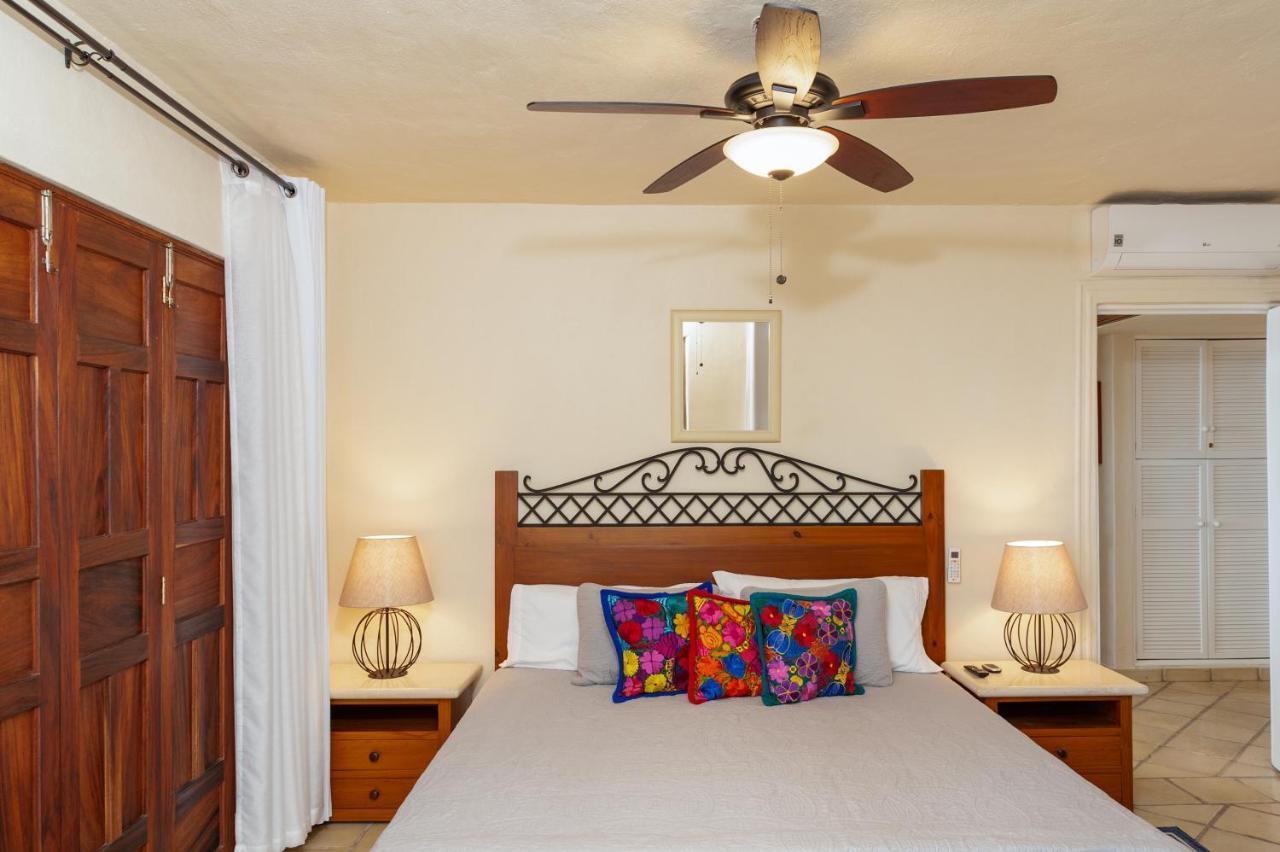 Ocean Front, 3 Bedroom, 3 Bathroom, Casa Natalia, Playa Esmeralda Aparthotel