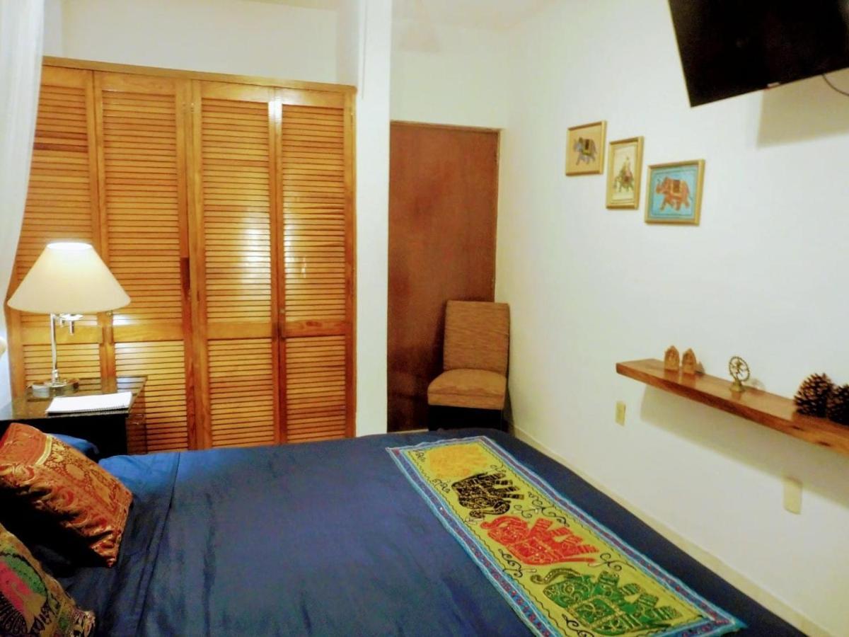 Casa Adriana Hostel *