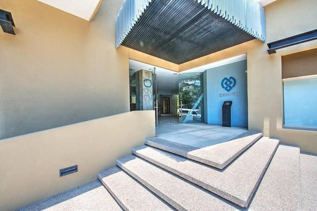 Apartment Zenith 601, Zona Romantica, 2 Balconies With Incredible Views, Rooftop Pool
