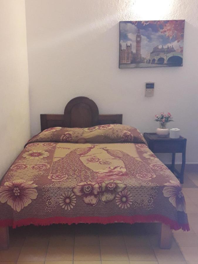 Ana Liz Hotel *