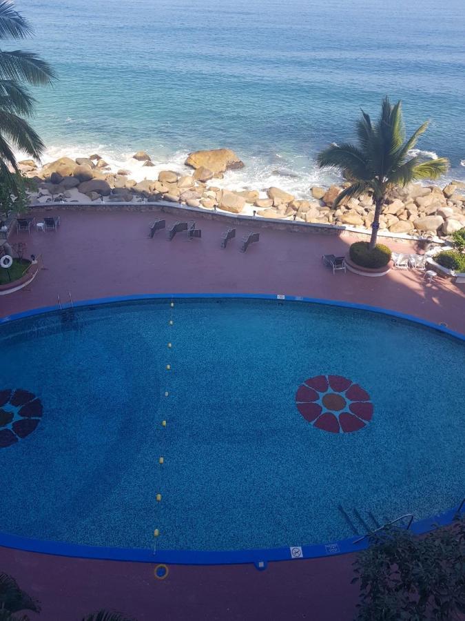 Condominio En Playa Con Alberca, Restaurante Y Gym
