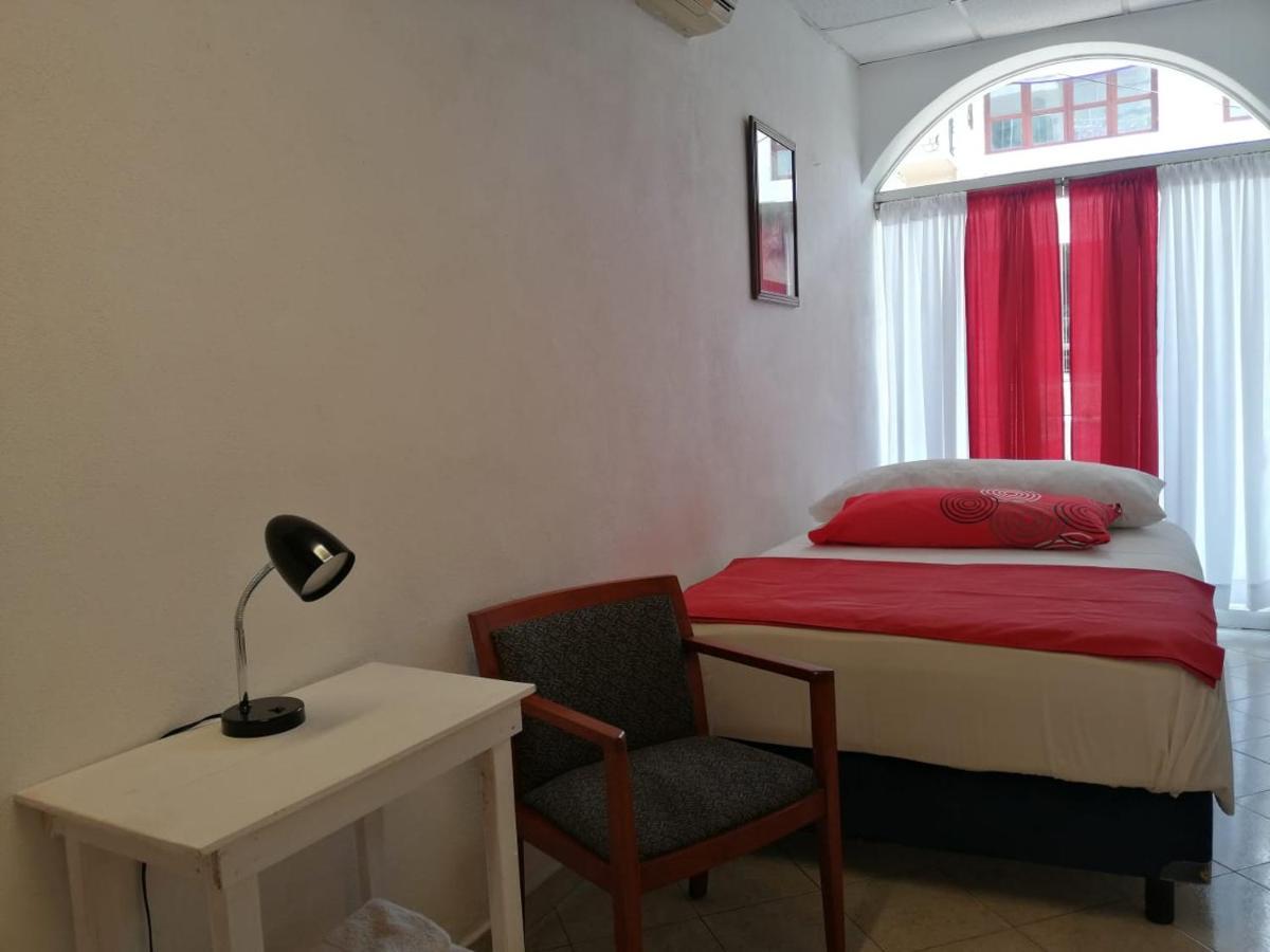 Hotel Boutique Basic 2*