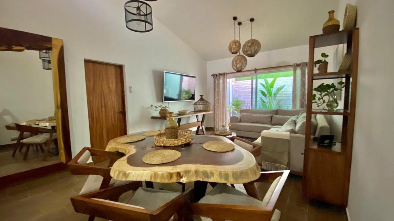 Casa De Parota 'beach House' Fluvial, * Puerto Vallarta