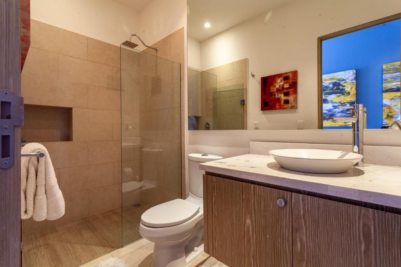 Zenith 601, Zona Romantica, 2 Balconies With Incredible Views, Rooftop Pool *