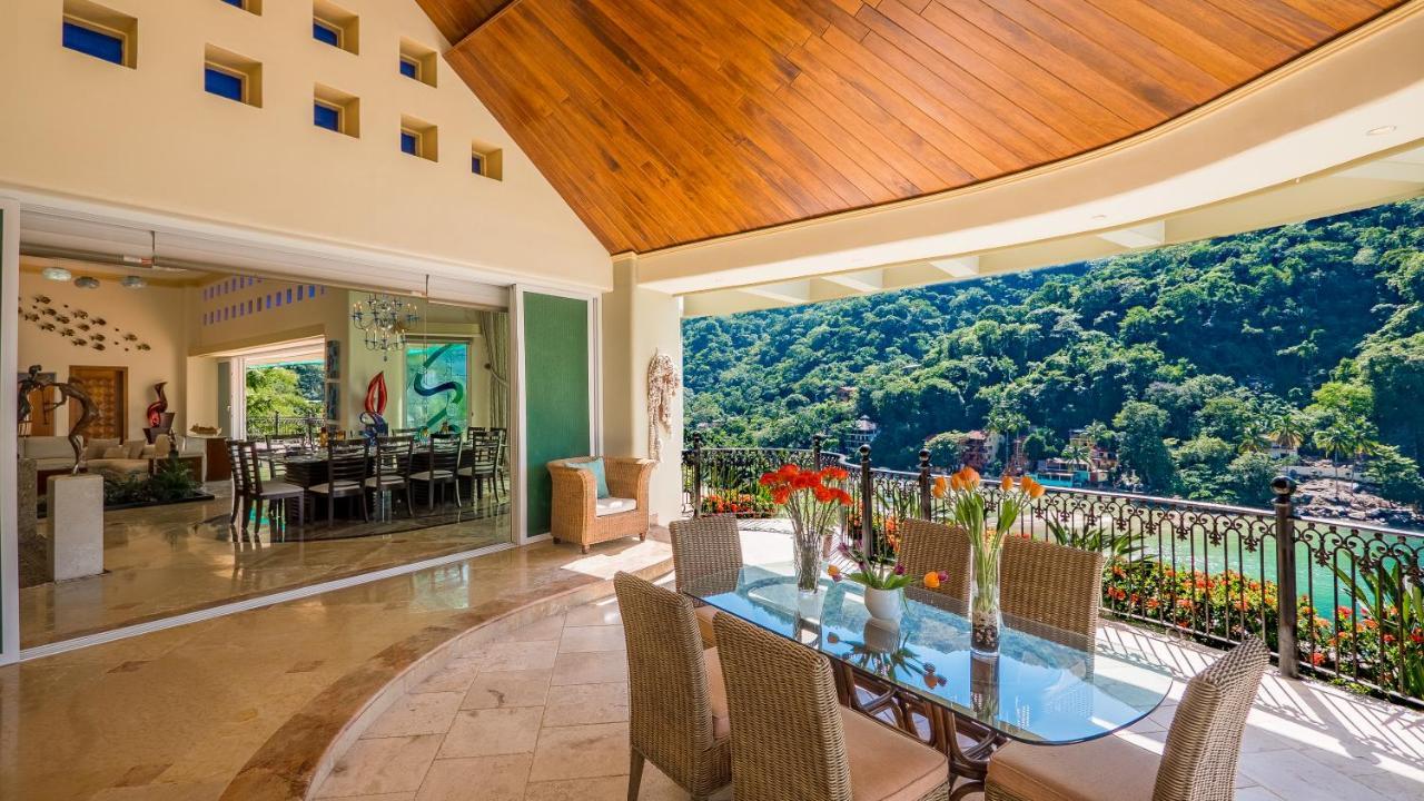 Villa Luxury Frontage With Amazing Views For Rent