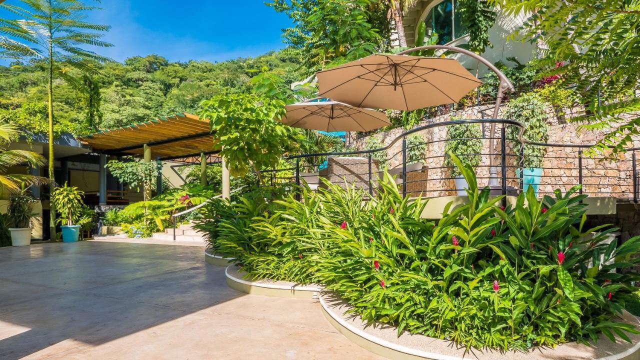 Luxury Frontage With Amazing Views For Rent