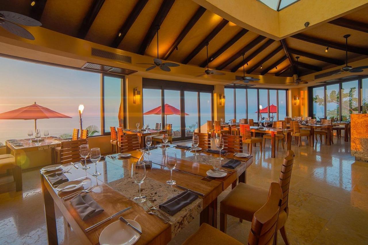 At Garza Blanca Preserve & 5* Puerto Vallarta