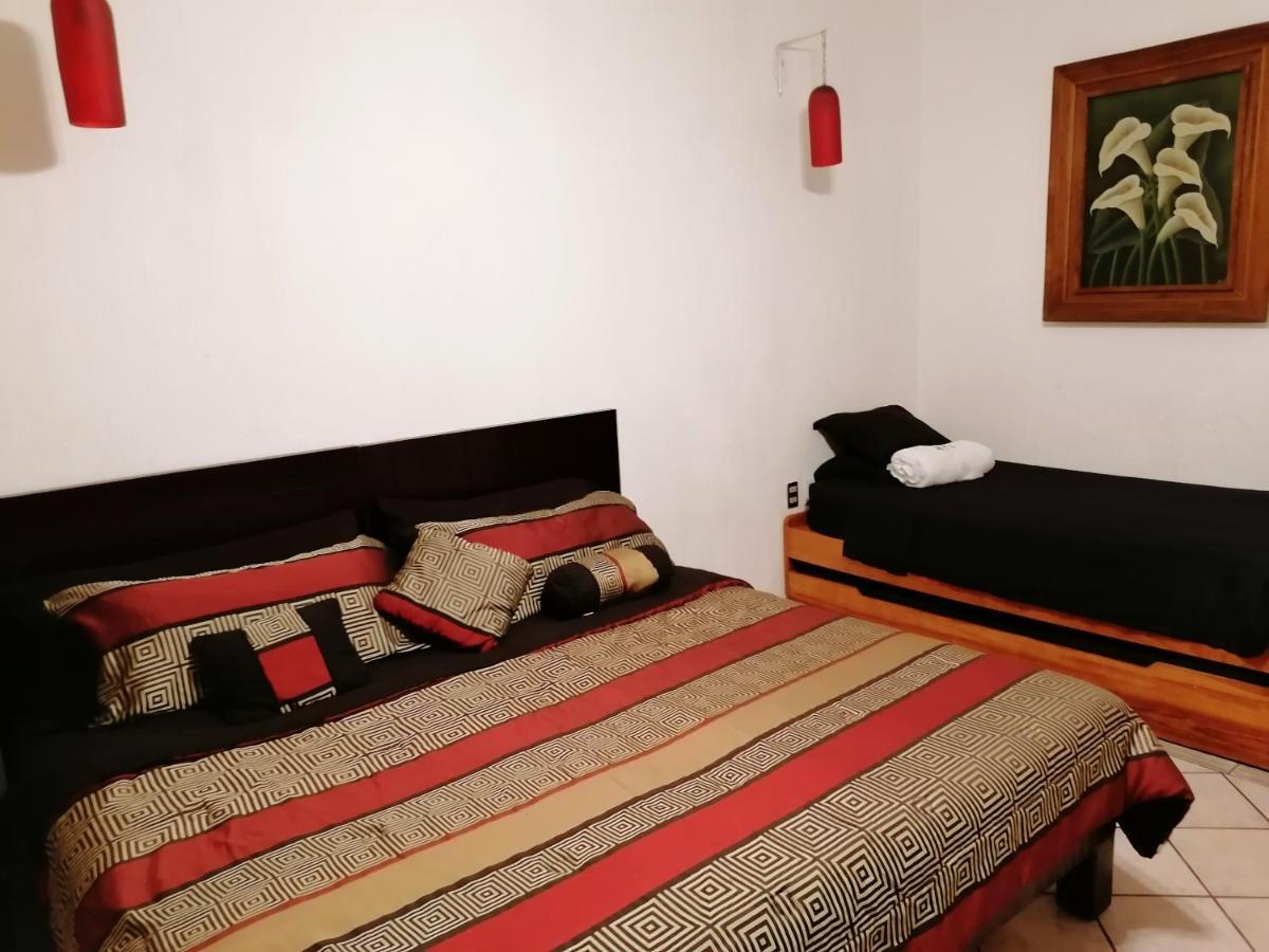 Hostel Casa Adriana *
