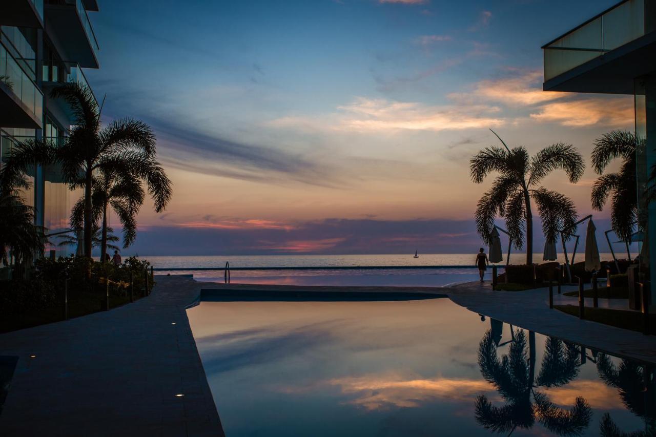 Luxury Peninsula *