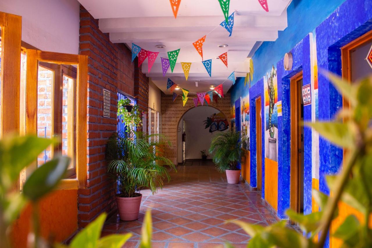 Chanclas Vallarta Hostel *