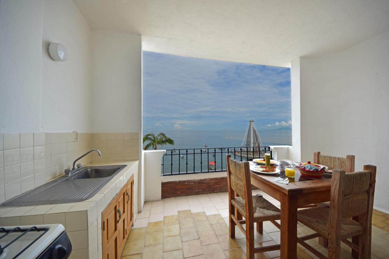Emperador Vallarta Beachfront And Hotel 3*