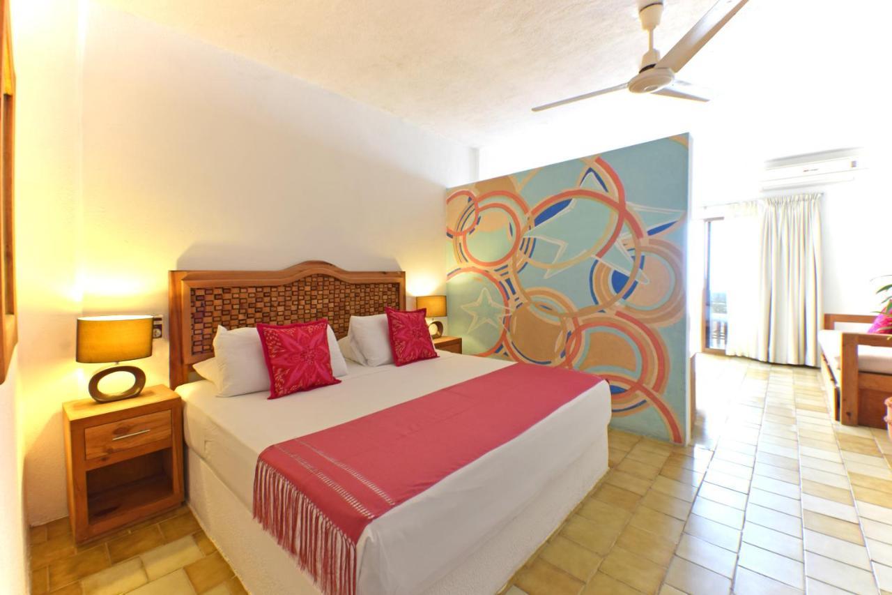 Emperador Vallarta Beachfront And Hotel Puerto Vallarta