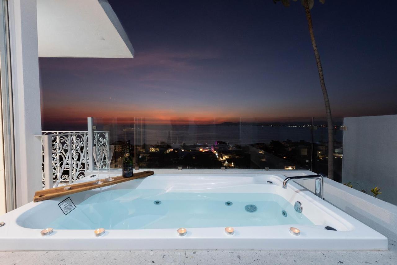 Apartahotel La Casa Blanca