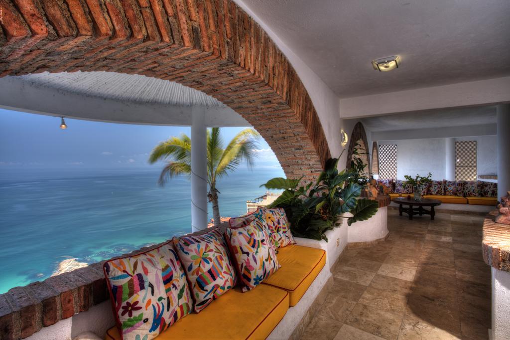 Azul Villa