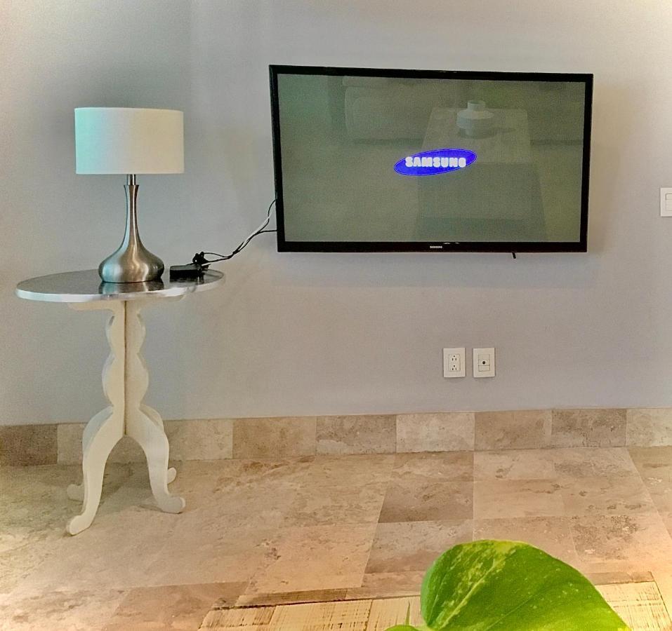 Oceanview Luxury, Pool, Near Tour Boats & Dk12 Apartment