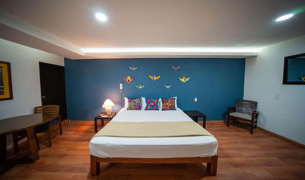 La Iguana Vallarta Lgbt Adults Only - Romantic Zone - Party Clubbing Street Hotel 3*