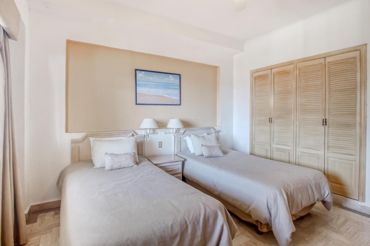 Velas Vallarta Apartamento *