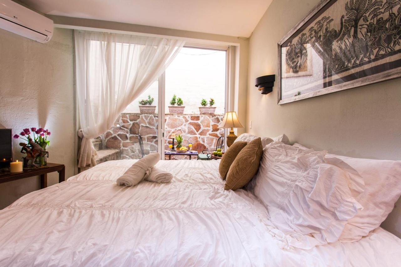 Garlands Del Rio Riverside Boutique Hotel Bed & Breakfast