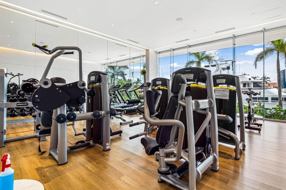 Breeze Easy At Nautico Apartment *