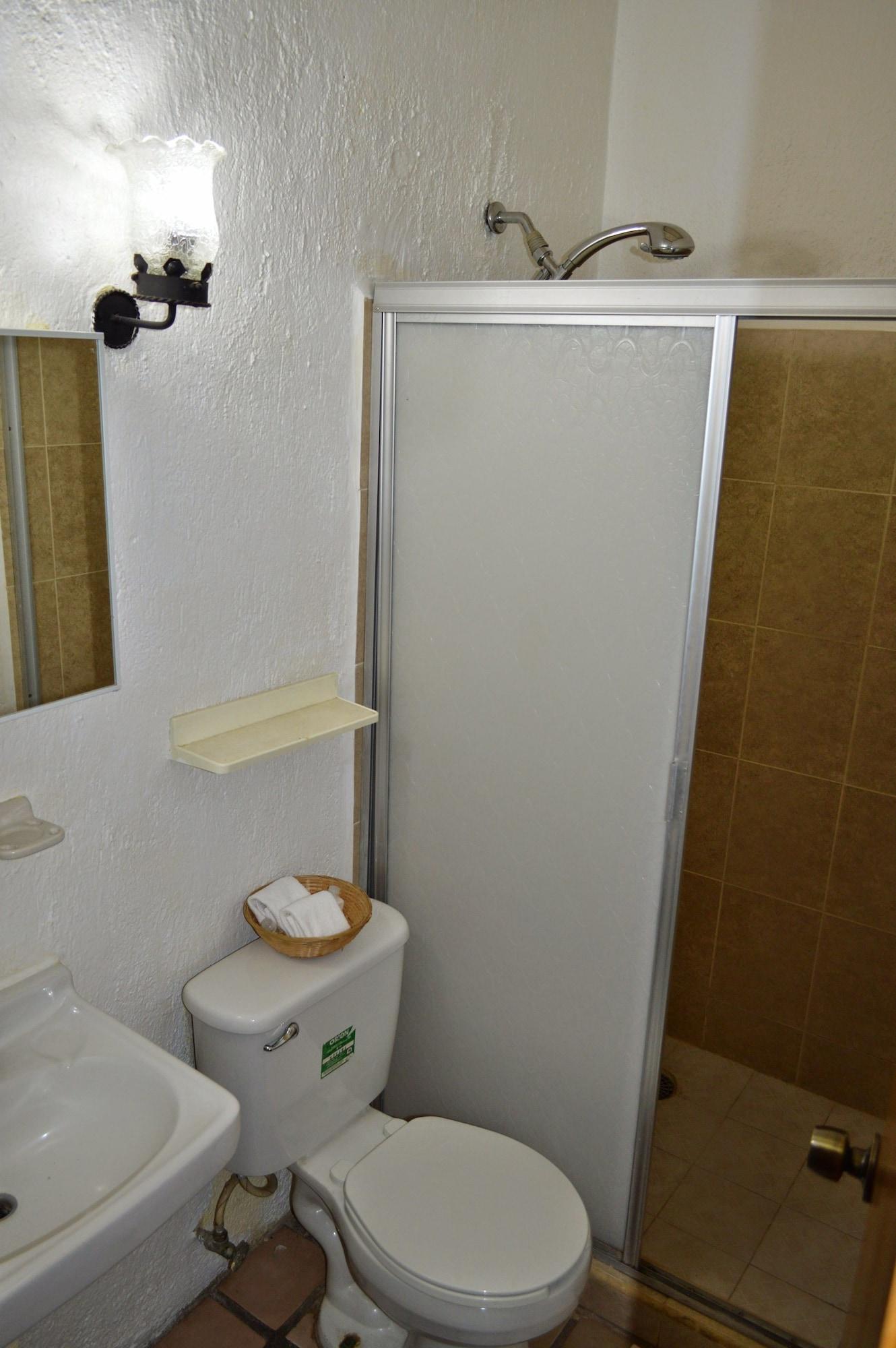 Mercurio - Gay Friendly Hotel Puerto Vallarta